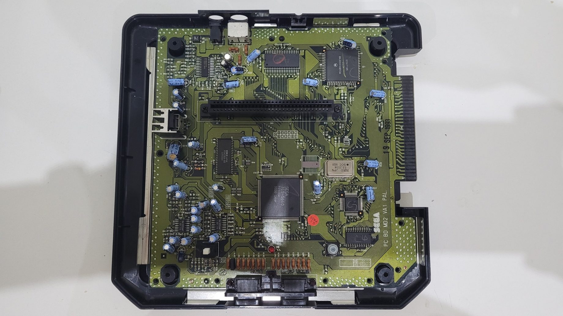 Switchless region mod on a PAL Sega Megadrive